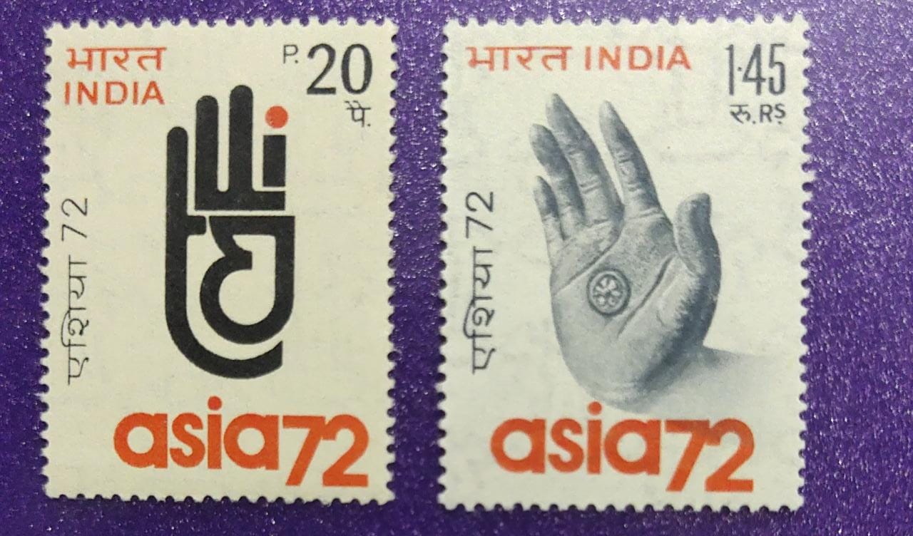 India-Asia72 pair of mint stamps.