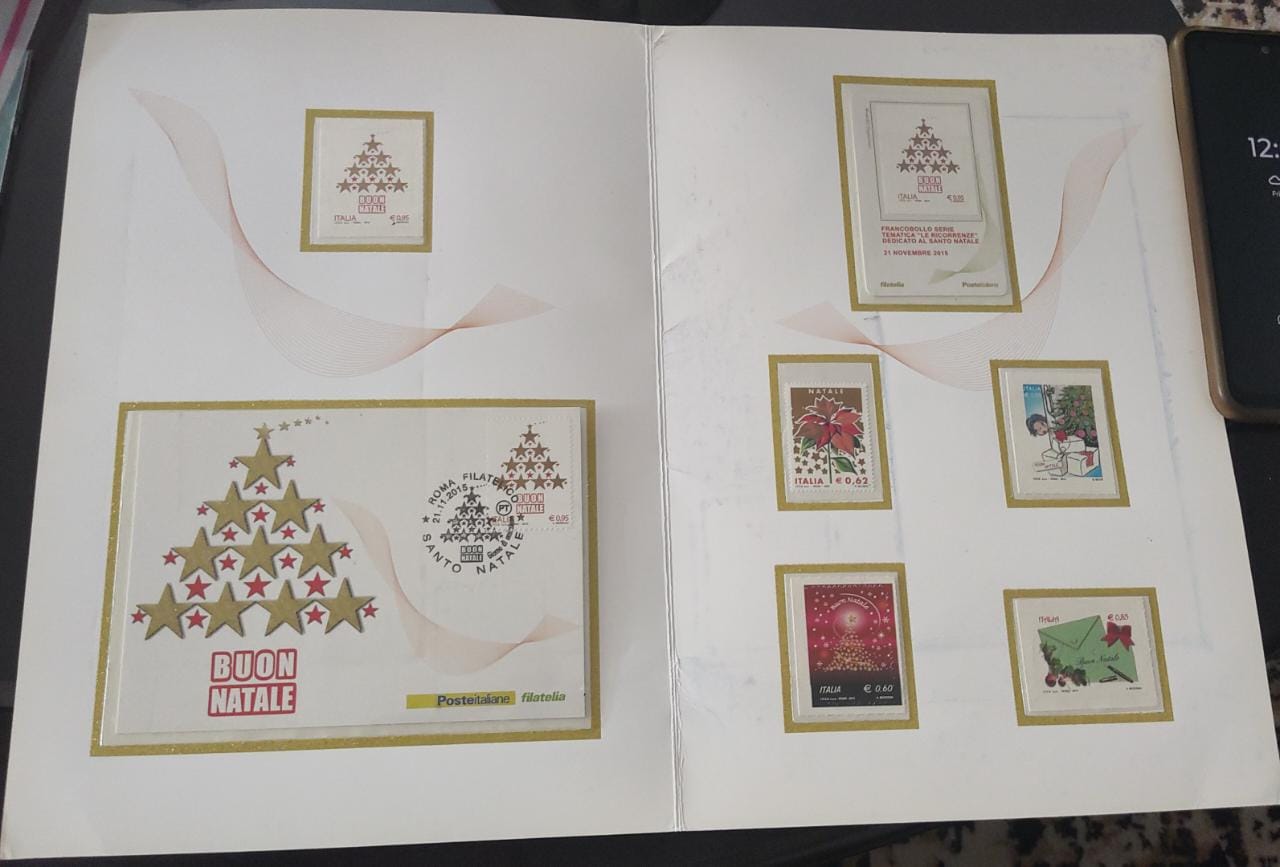 Italy beautiful folder having one FDC and 5 stamps + 1 ms on Christmas theme.