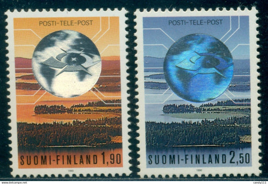 1990 Finland pair of holographic stamps 35 years old holographic pair