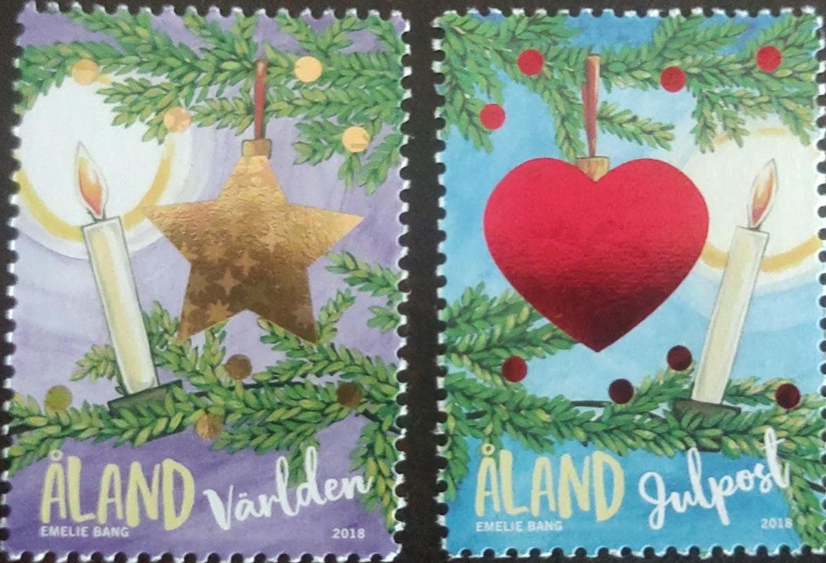 Aland set of 2 beautiful stamps with gold and red holographic effect.