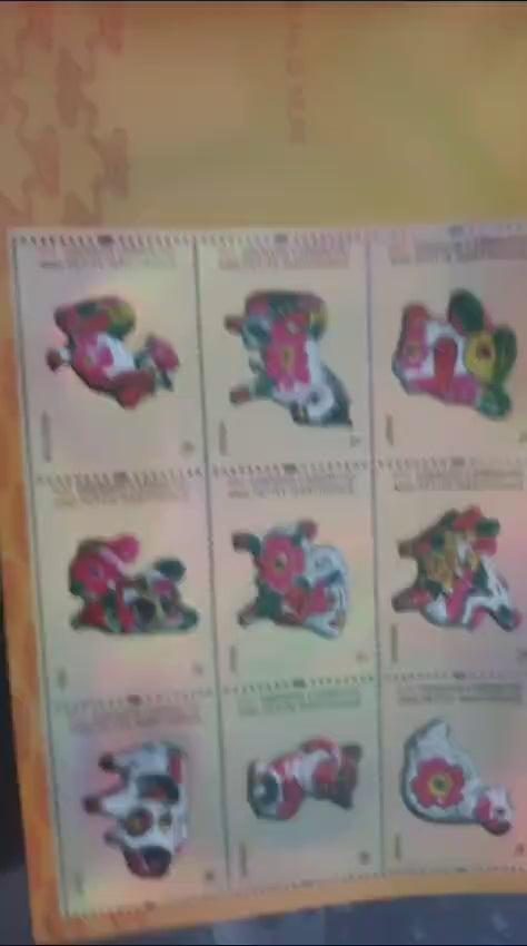 Grenada   Full holographic beautiful sheetlet of 12 different stamps on Zodiac animals signs.