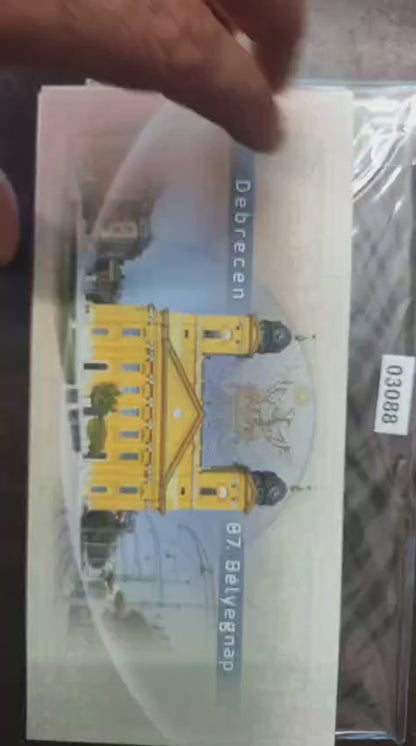 Hungary 2014 beautiful MS with real quartz affixed  In a special folder with normal Ms .