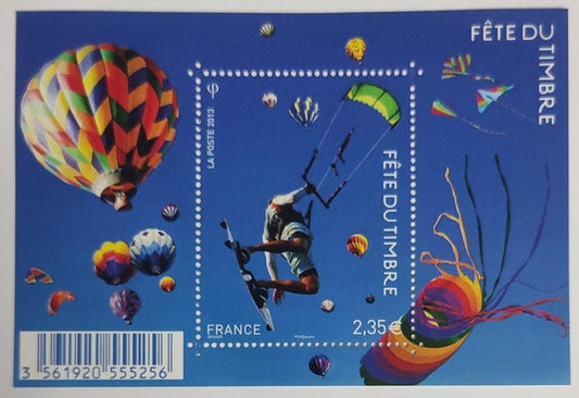 France MS on hot air balloon 🎈   Hot air balloon are high embossed.