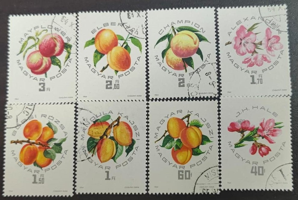 Hungary 8 cancelled stamps on fruits 🍇🍊 and flowers 🌻 🌹