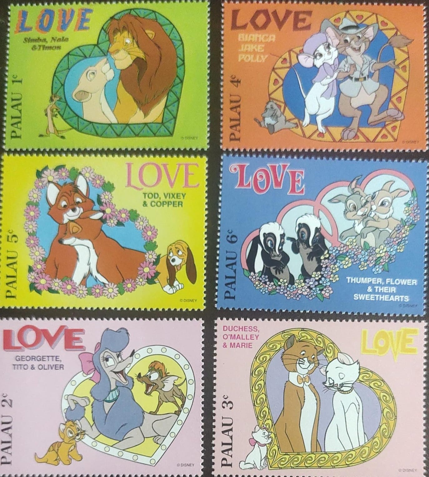 Palau 6 v LOVE theme in cartoon characters.