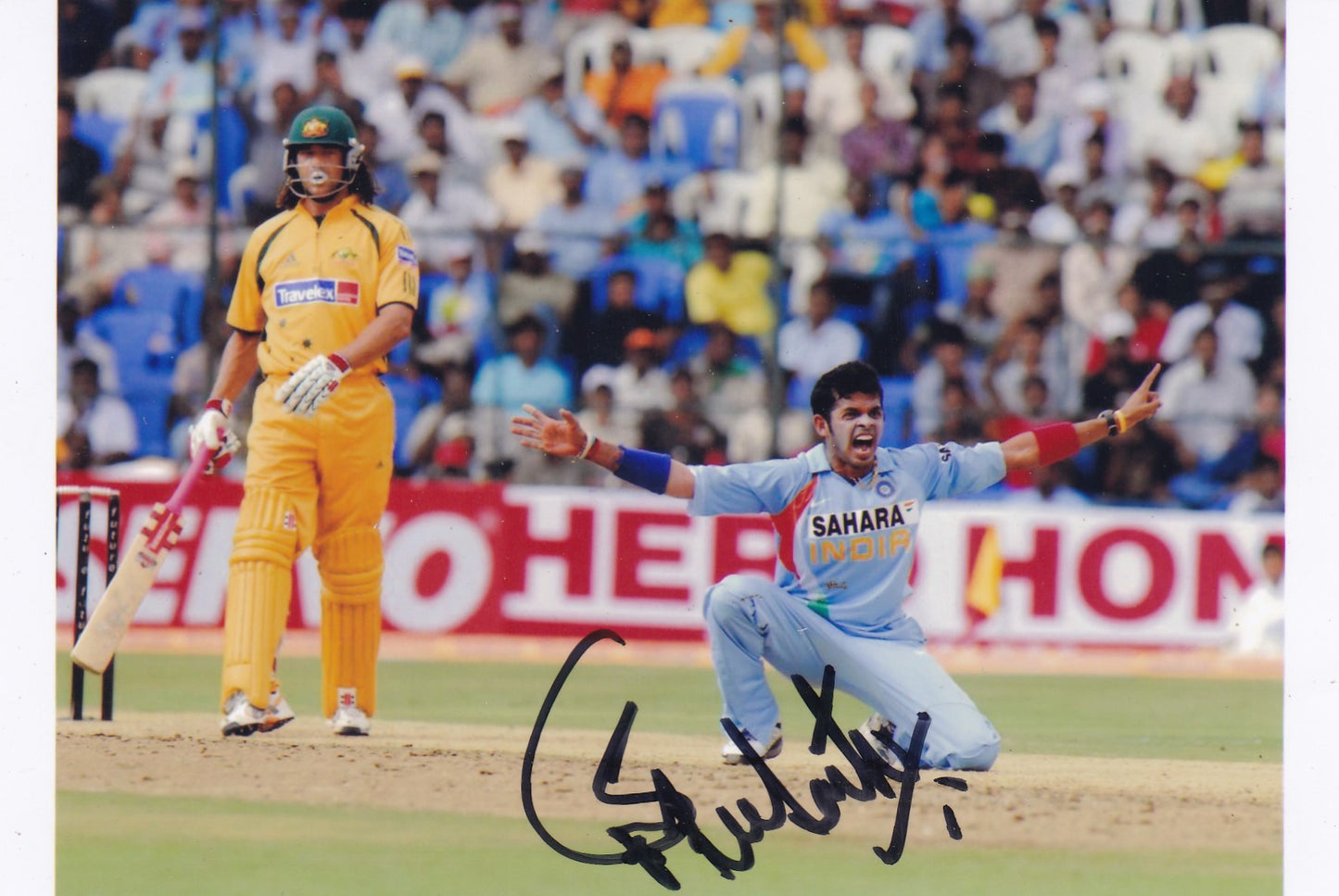 Autograph in Cricketer-Sreesanth in Colour Photo.