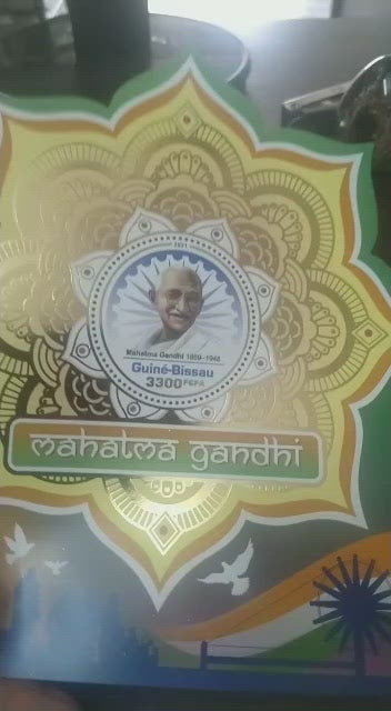 गांधीजी-2021 पर गोल मोहर और असामान्य *गोल्ड फ़ॉइलिंग* के साथ गिनी बिसाऊ अजीब आकार की एमएस।