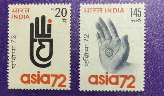 India-Asia72 pair of mint stamps.