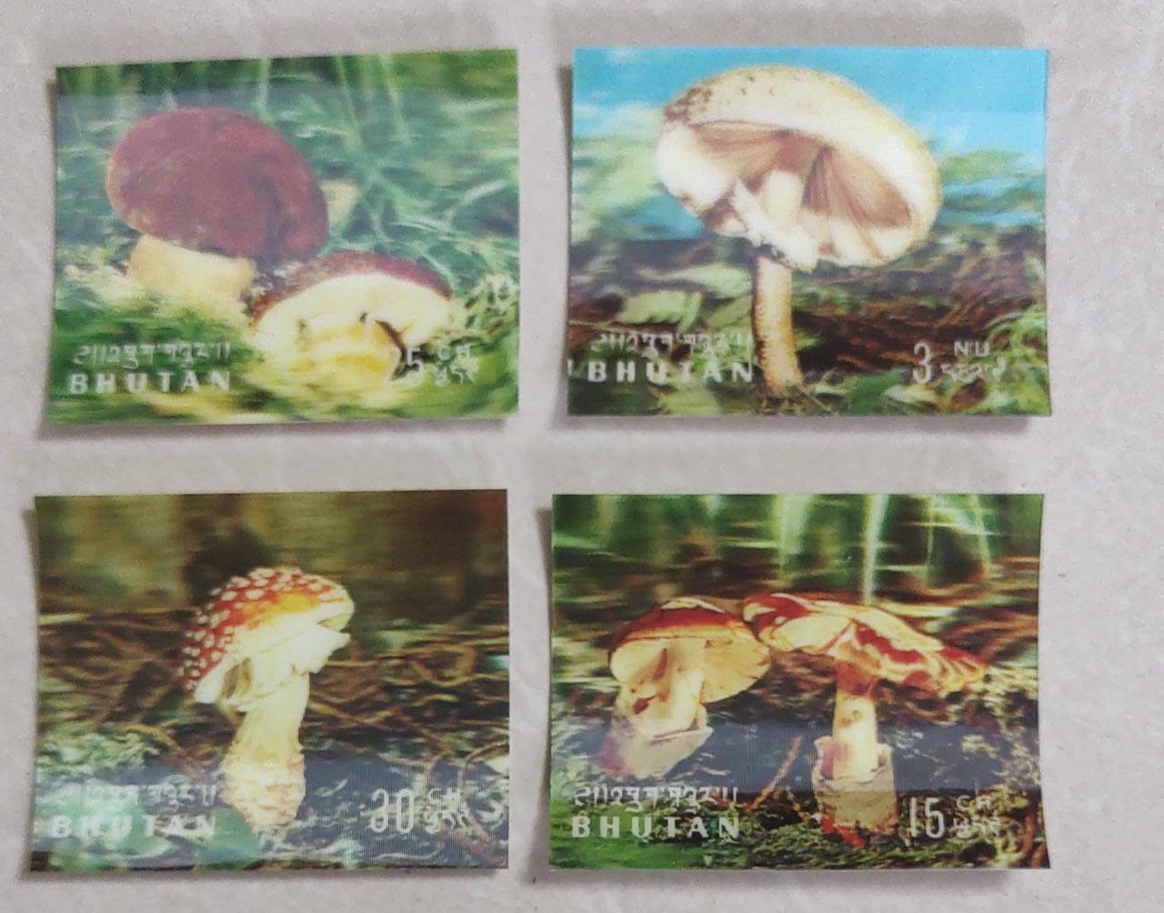 Bhutan 4 v  of 3D stamps on mushroom 🍄.