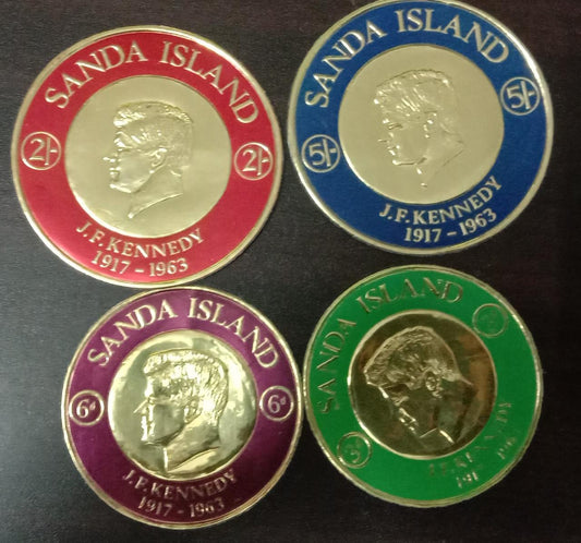 सांडा द्वीप के 4 अलग-अलग चांदी के सिक्कों के स्टांप कॉल अलग-अलग हैं।