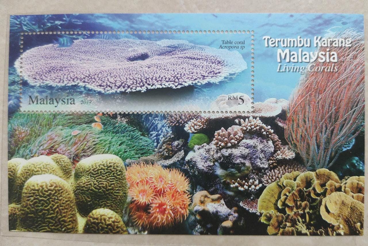 Malaysia 2013 living corals MS  With uv shine.